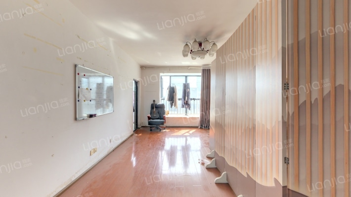 世纪城龙泽苑南区二手房实景图