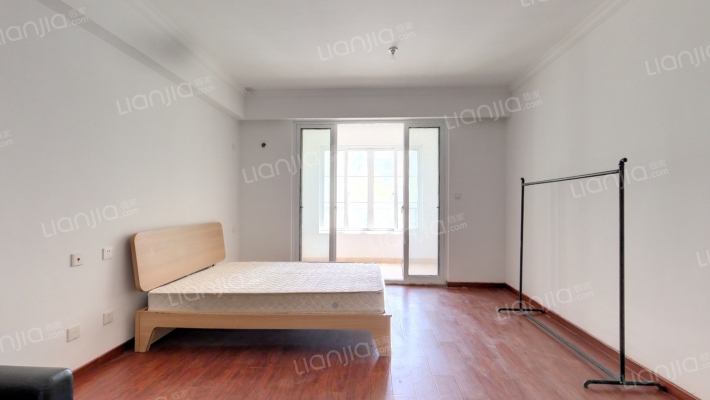 绿地长岛江风海韵二手房实景图