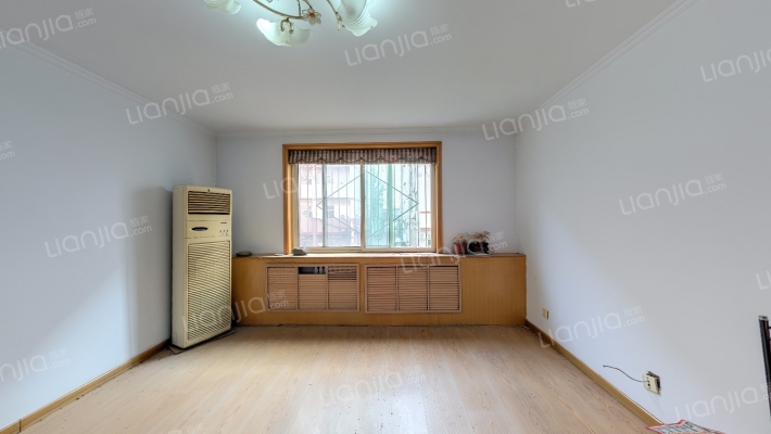 聚隆小区二手房实景图