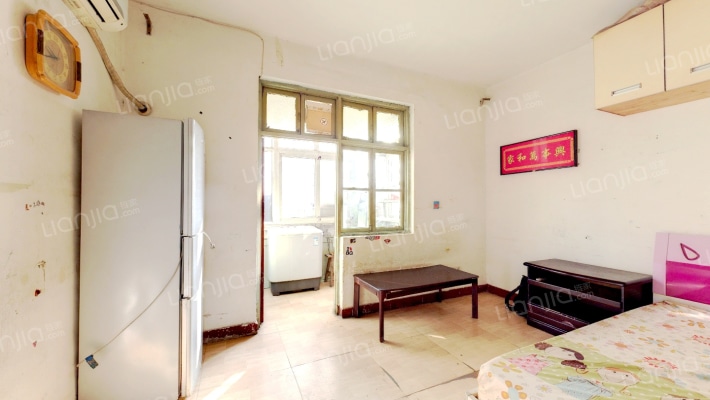 勤劳街甲院二手房实景图