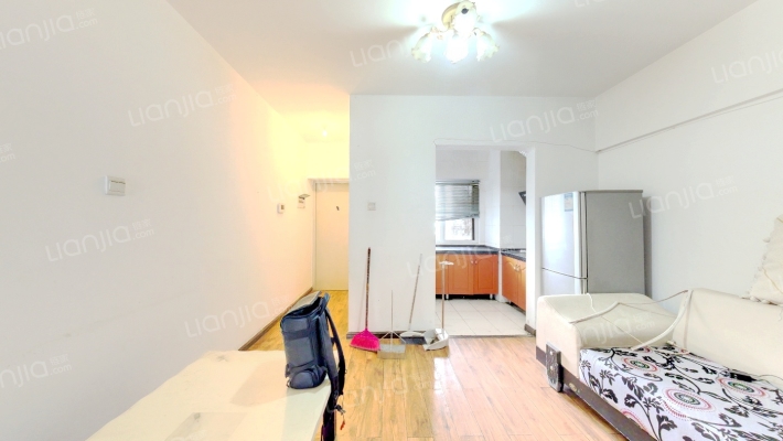 金地山水二手房实景图