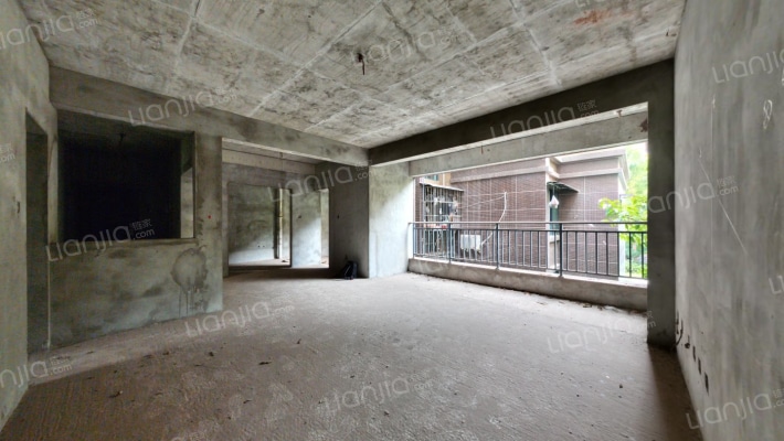 佰盛香格里拉二手房实景图