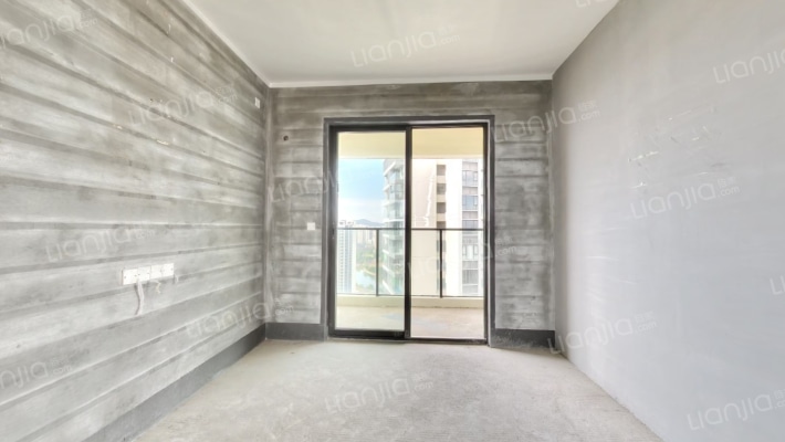 粤海丽江花园二手房实景图