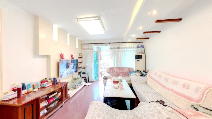 天然居二手房实景图