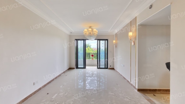 恒大云湖上郡御龙台四组团(7.3)二手房实景图