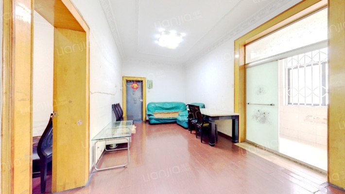 湖北城建职院南湖住宅小区二手房实景图