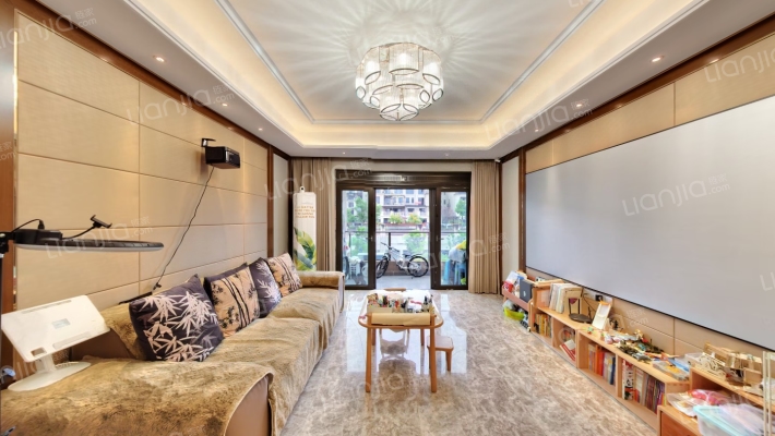 恒大麓山湖三期二手房实景图