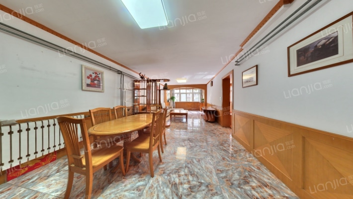 银鸥新村二手房实景图