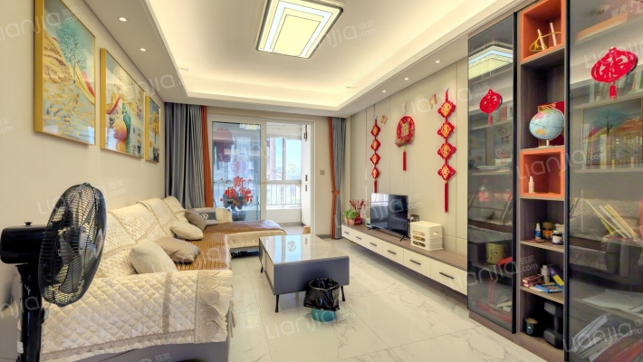 钰龙旭辉半岛礼园二手房实景图