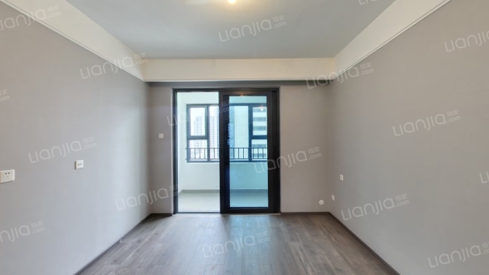 华发星辰海二手房实景图