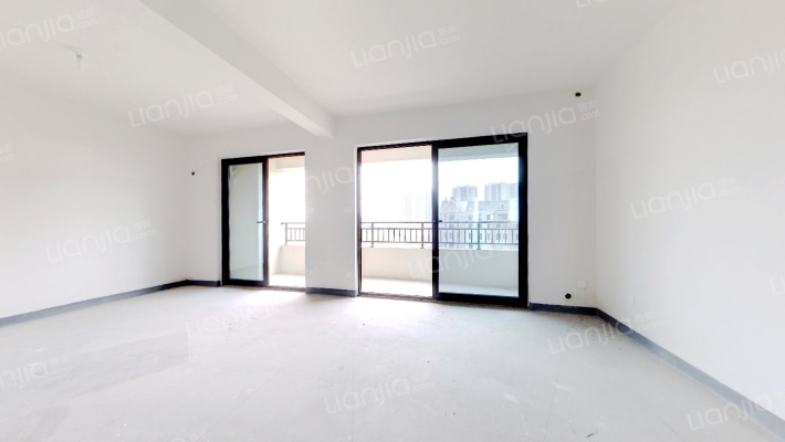 龙湖蔚澜香缇二手房实景图