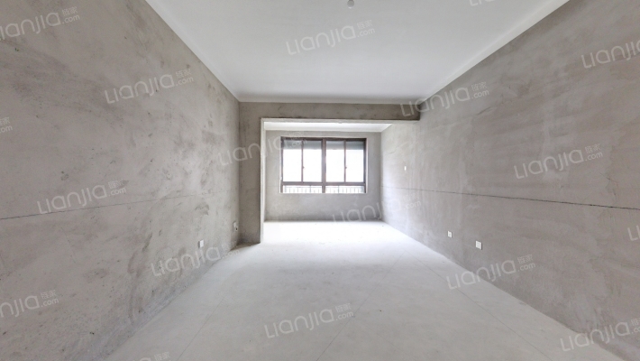 西欧翡翠雅苑二手房实景图