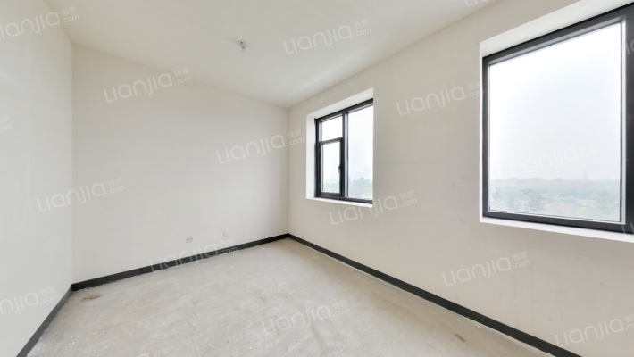 荣科环球港二手房实景图