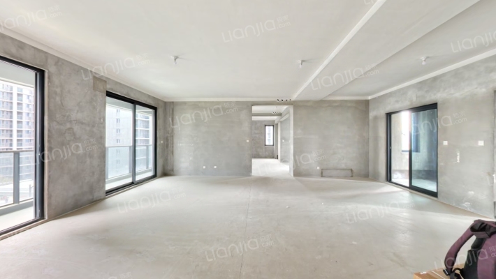 鸿翔东望隽府二手房实景图