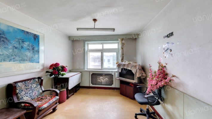 长江路军休家园二手房实景图