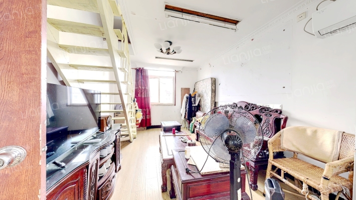 大连新村二手房实景图