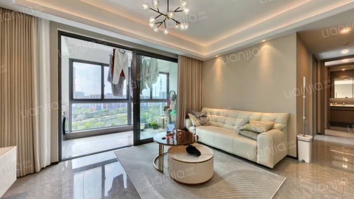 星樾湖滨二手房实景图