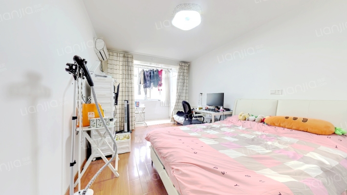 新泾一村二手房实景图