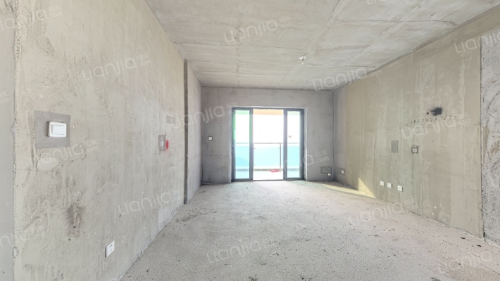 地铁中建江山玖樾二手房实景图