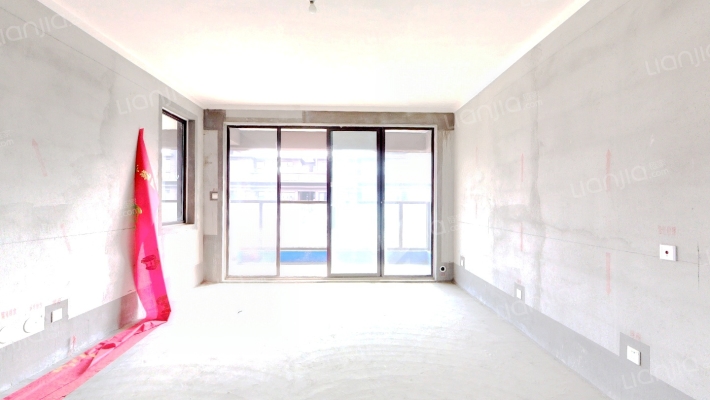 华龙门二手房实景图