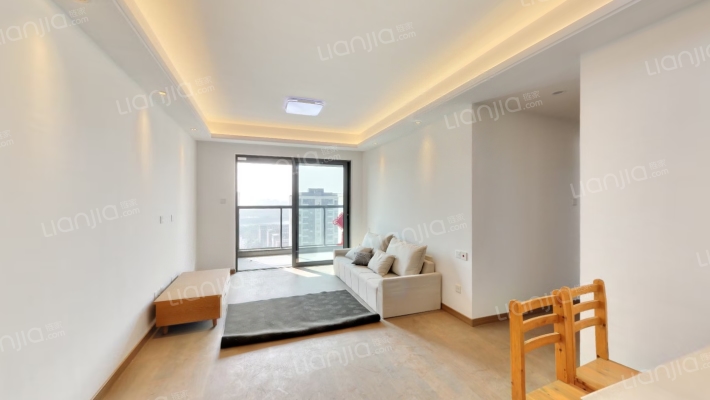 保利融信·云上流光二手房实景图