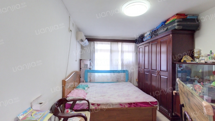 艳泉里二手房实景图