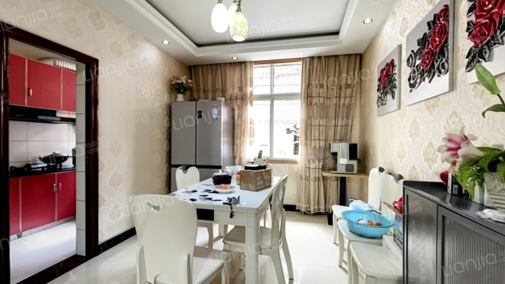 大地飞歌宿舍二手房实景图