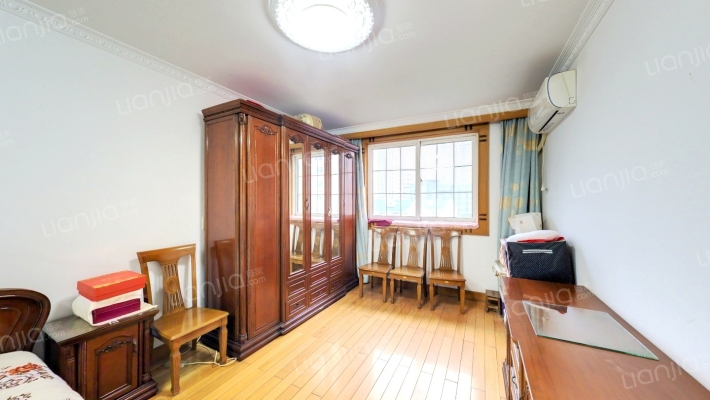 东港公寓二手房实景图