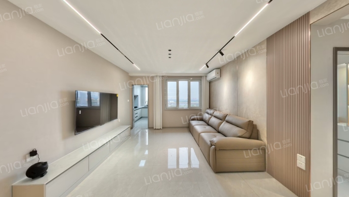 新塘组团佳美苑二手房实景图