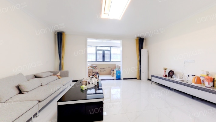 城东路135号院二手房实景图