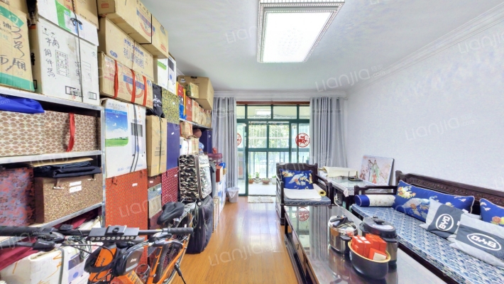 万春苑二手房实景图