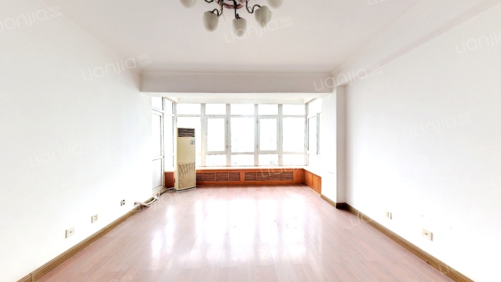 佳地花园二手房实景图