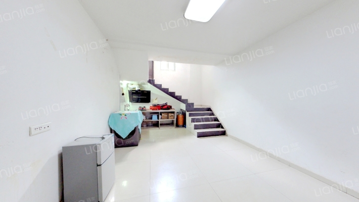 力车厂家属院二手房实景图