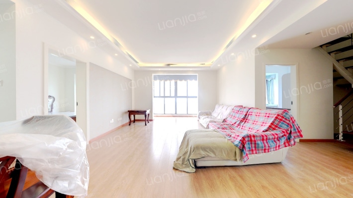 蓝谷领地二手房实景图