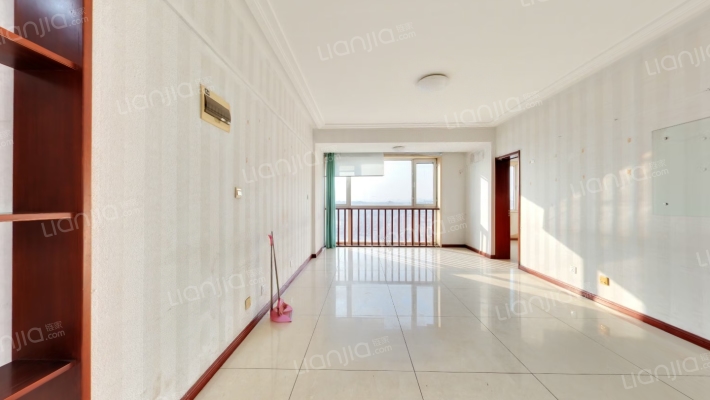 华南国际公寓二手房实景图