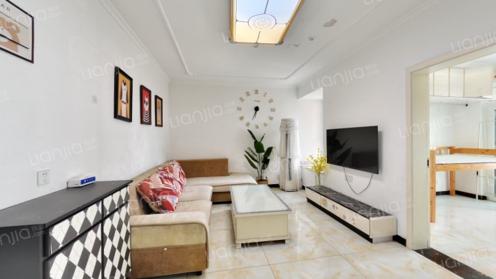 栖湖怡家二手房实景图