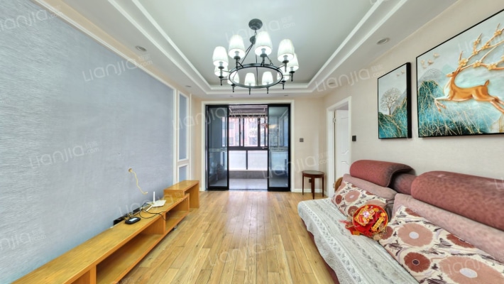 北大金城二手房实景图