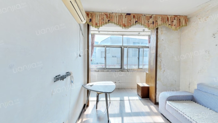 省旅游公司宿舍二手房实景图