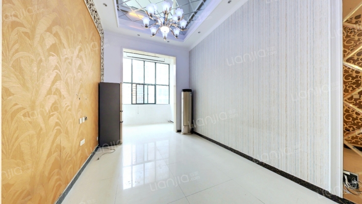 乾宏领秀二手房实景图