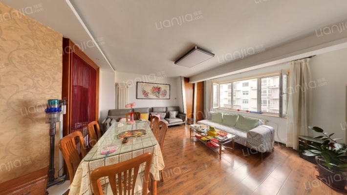 宁发阳光公寓二手房实景图