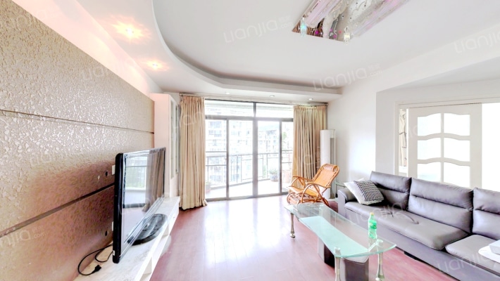 中天翡翠城二手房实景图