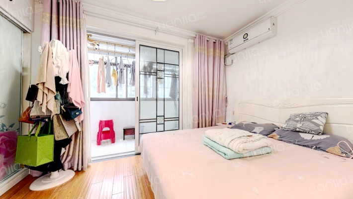 耀江东村二手房实景图