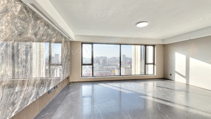 中海峯叁號院二手房实景图