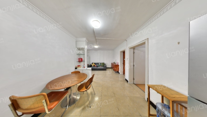 银泉新村二手房实景图