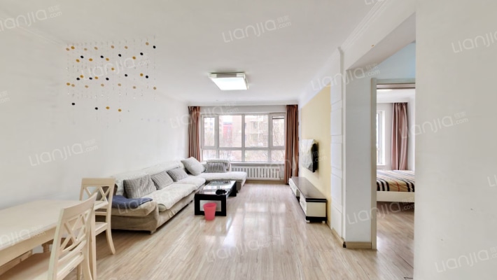 沈铁霁虹佳园二手房实景图