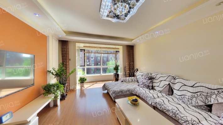 泊林小镇二手房实景图