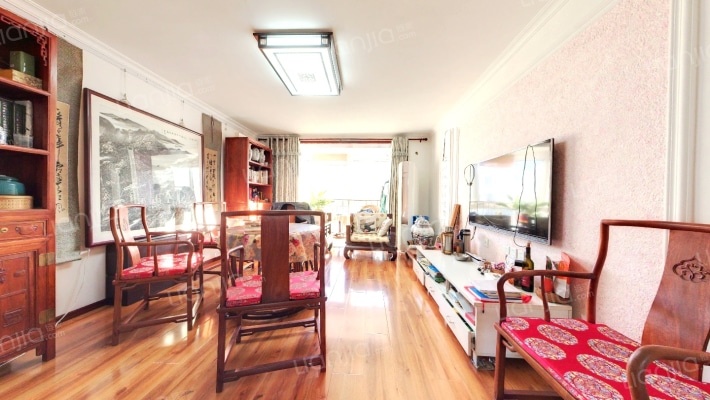 世界名园北区二手房实景图