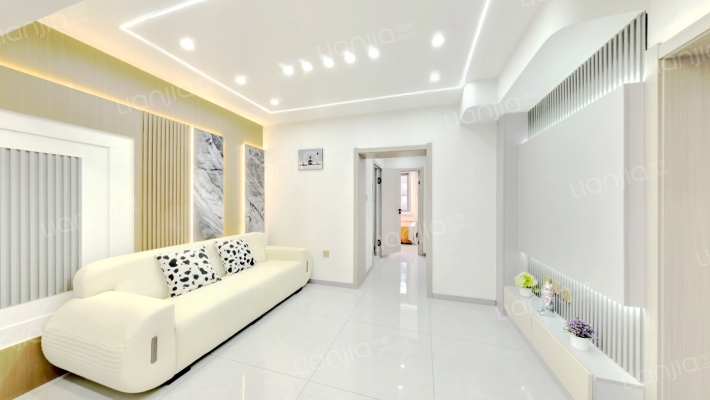 保障华庭小区二手房实景图