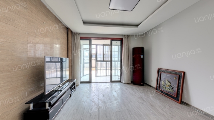 万达广场西区二手房实景图