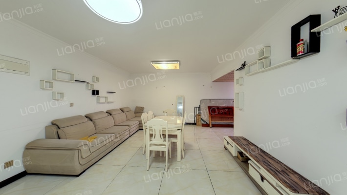 南山雍江汇一期二手房实景图